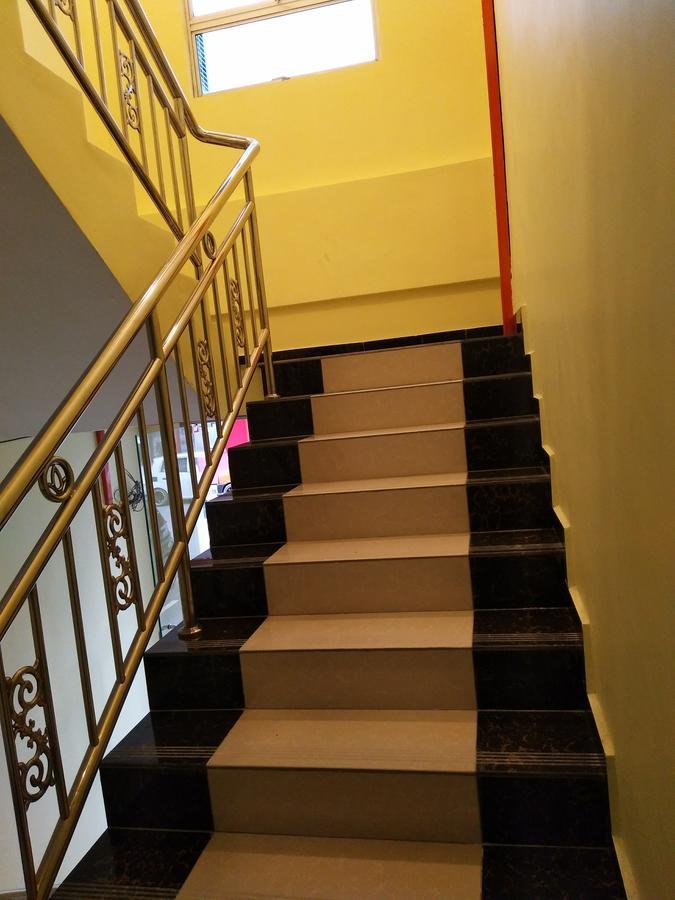 Uncle Ho Motel Papar Bagian luar foto