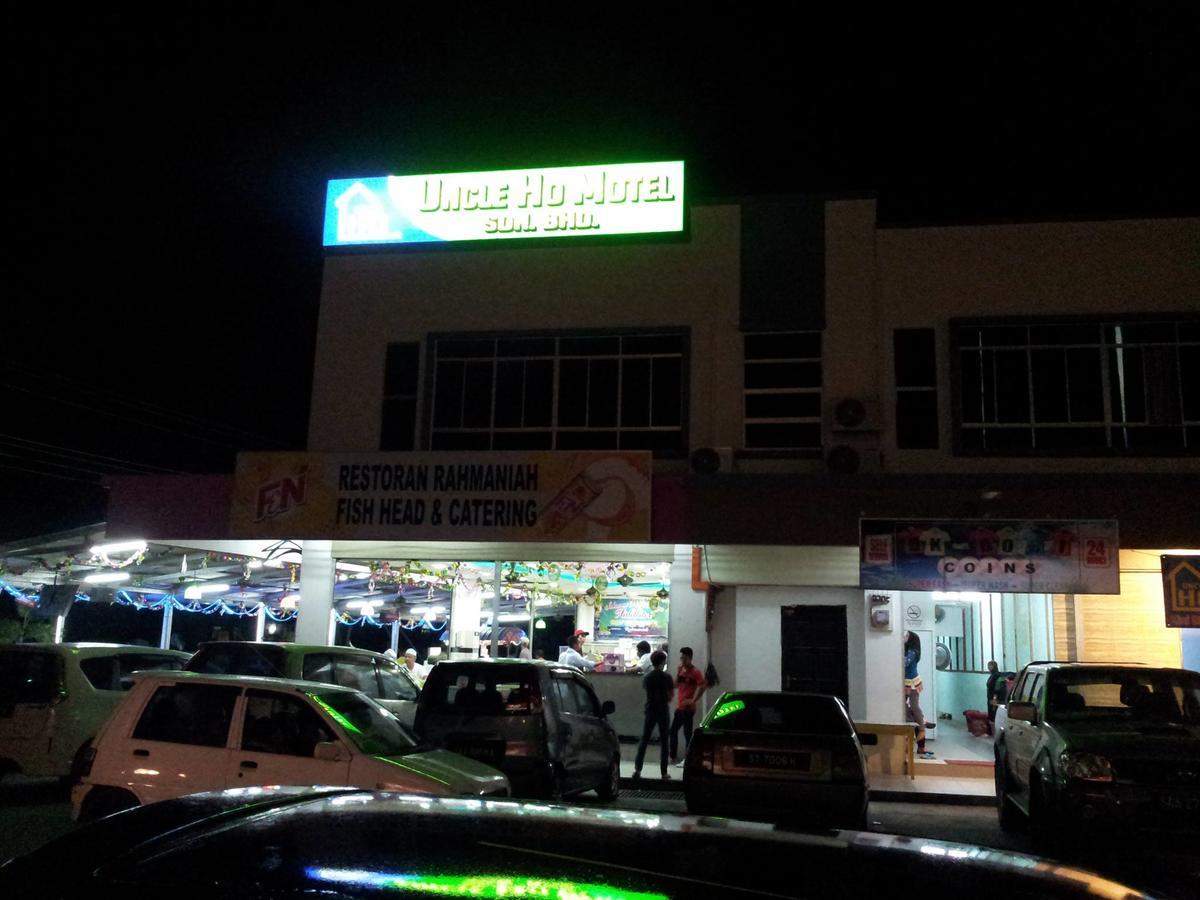 Uncle Ho Motel Papar Bagian luar foto